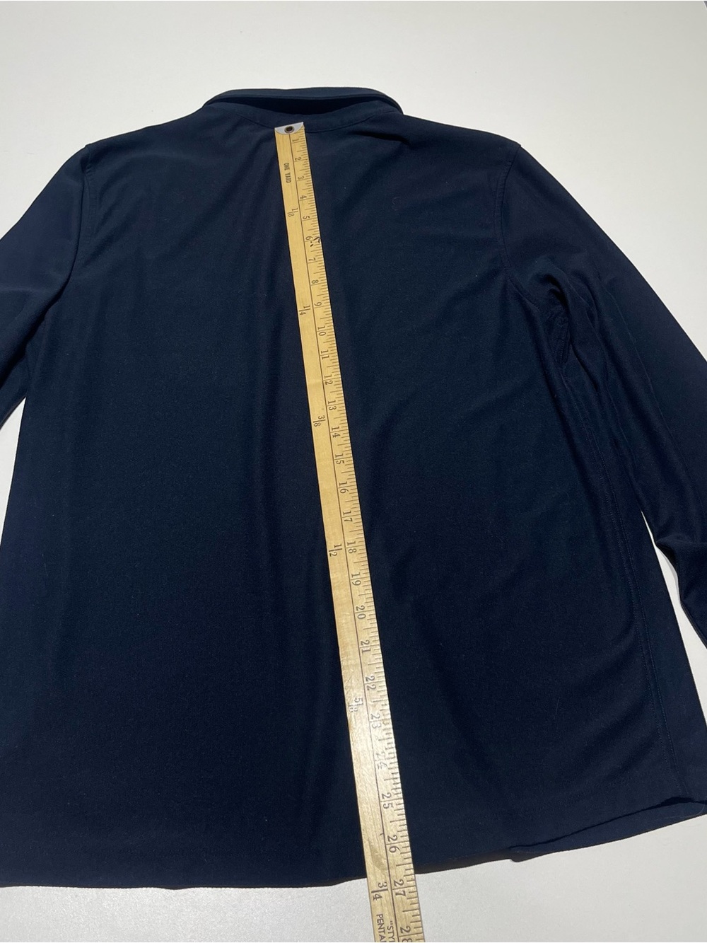 Vuori Ace Button Down Shirt Mens Medium Midnight Blue Performance Long Sleeve - Picture 4 of 5